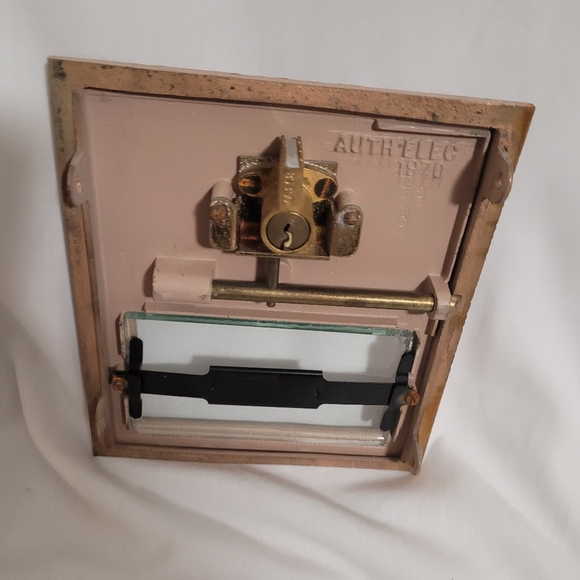 Vintage Post Office Mailbox Door Cover By Auth Elec. 1970 Door Number 268 - Picture 7 of 8